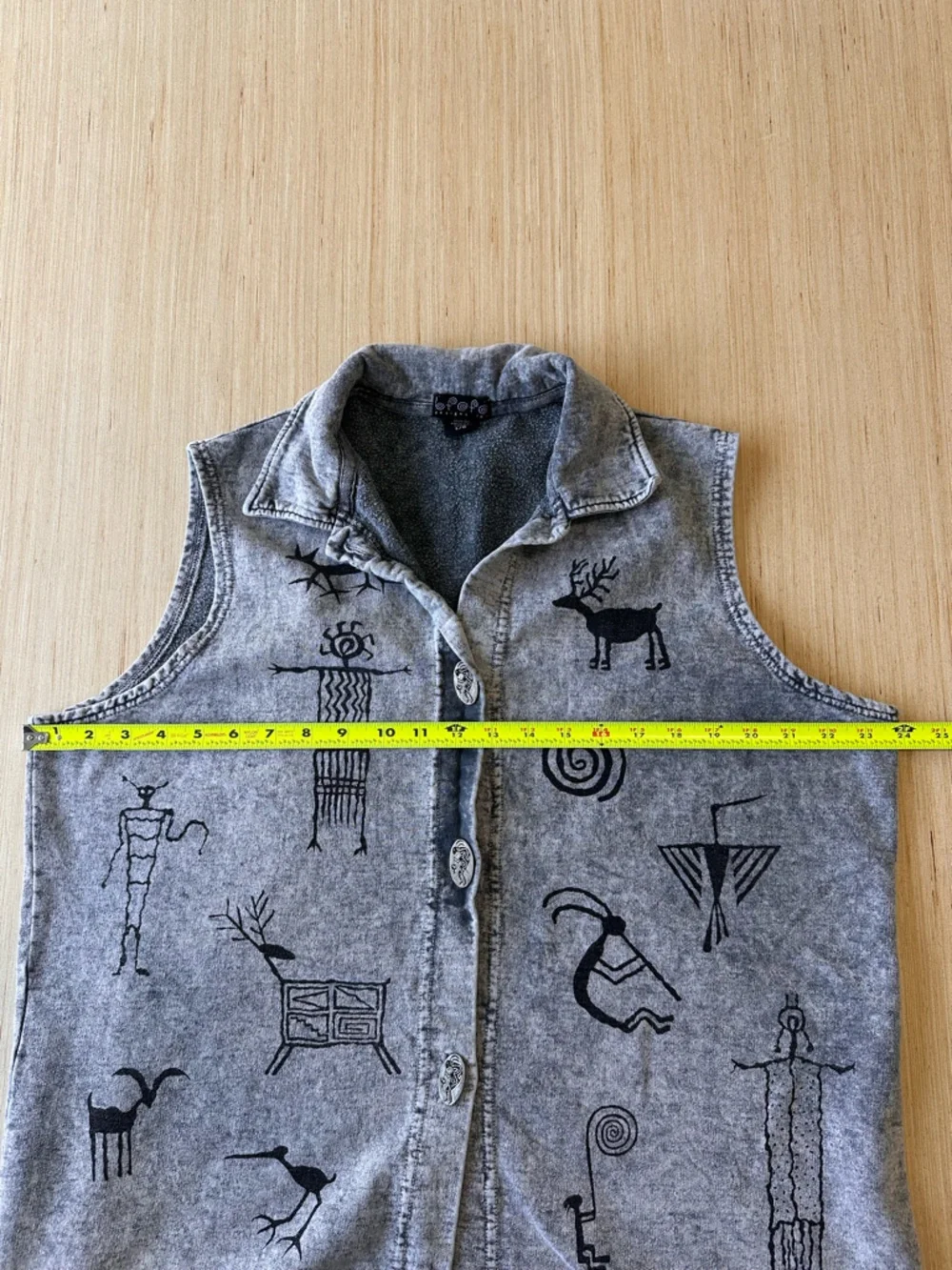 Bfofo Women's VTG Designs Southwestern Stonewashed
Gray Tribal Aztec Art Vest - Picture 4 of 6